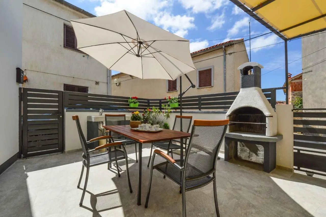 Holiday Home Medulin 21